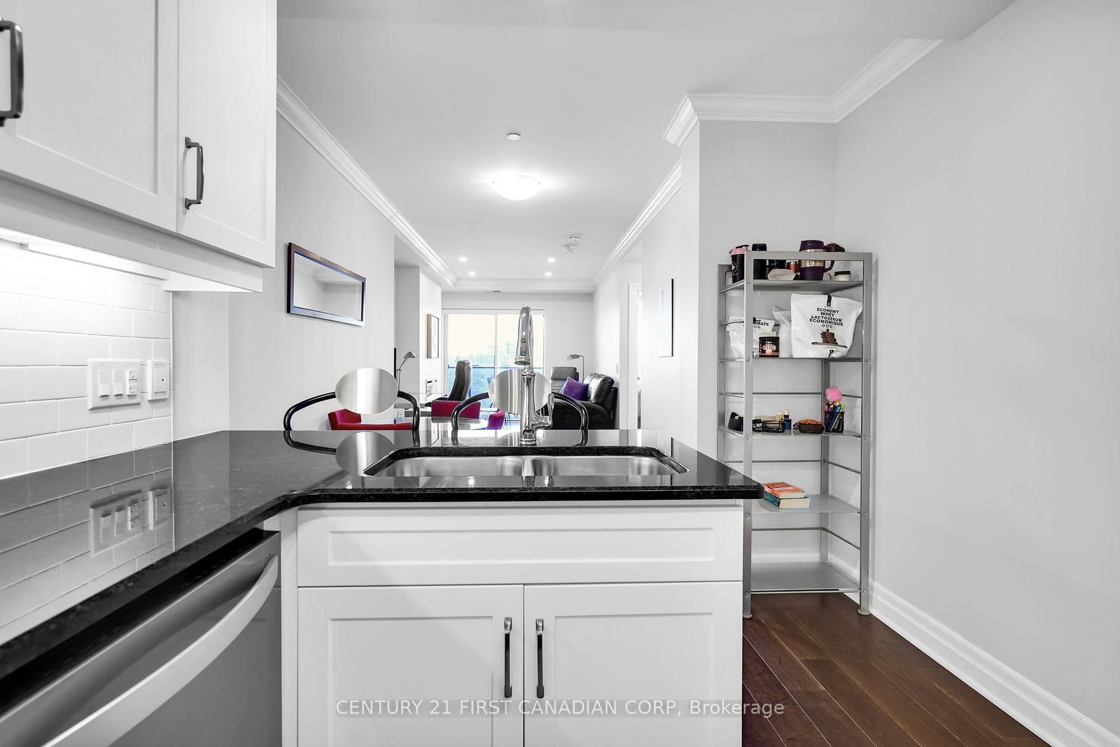 505 TALBOT Street, Unit 803 - Photo 8
