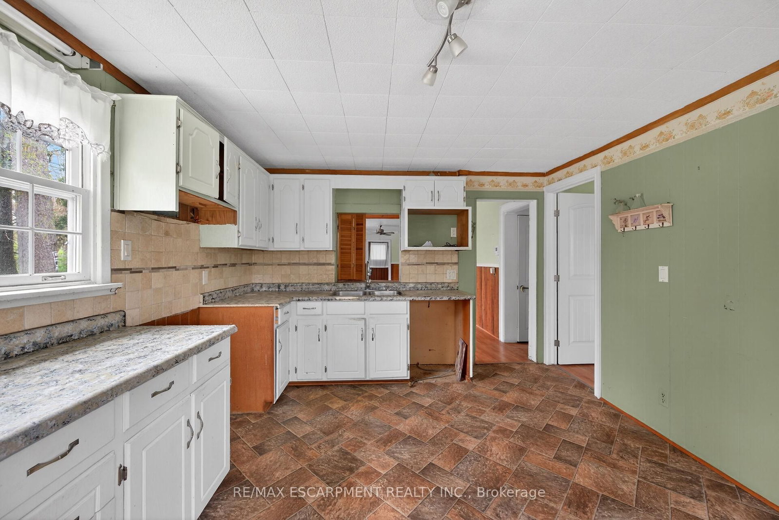 313 John Street • Norfolk, ON photo 21