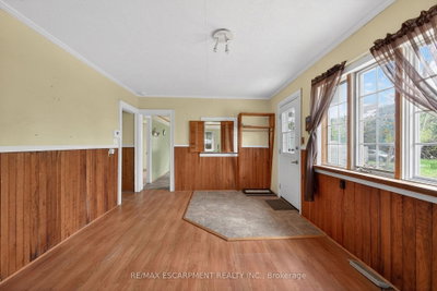 313 John Street • Norfolk, ON photo 9