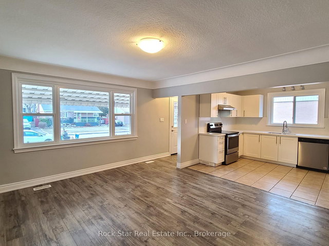313 East 33rd Street
