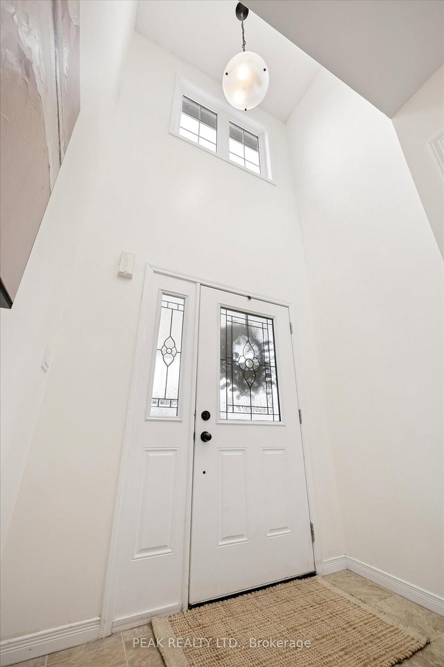 6 Sassafras Street