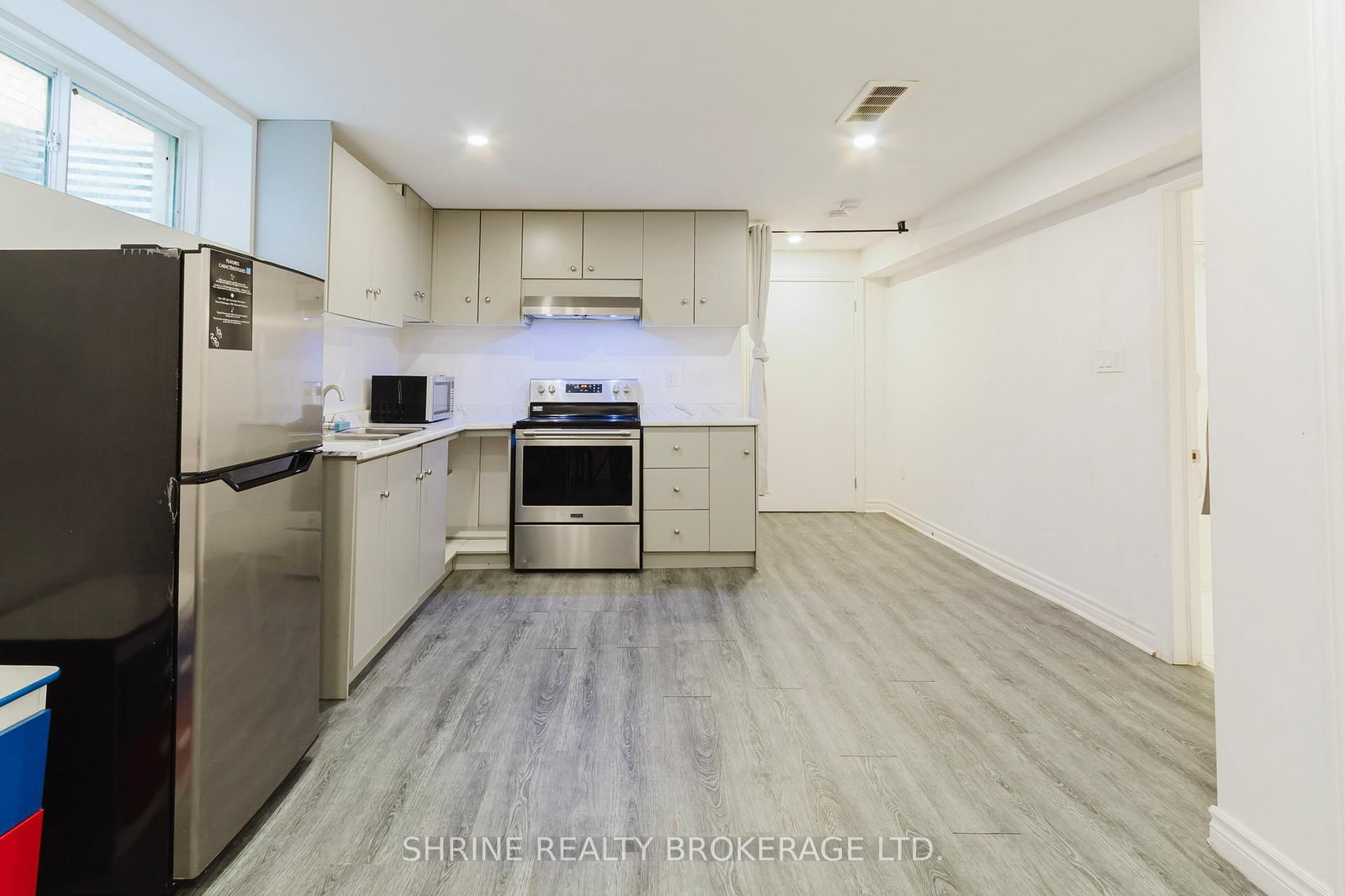 4369 Lismer Lane - Photo 36