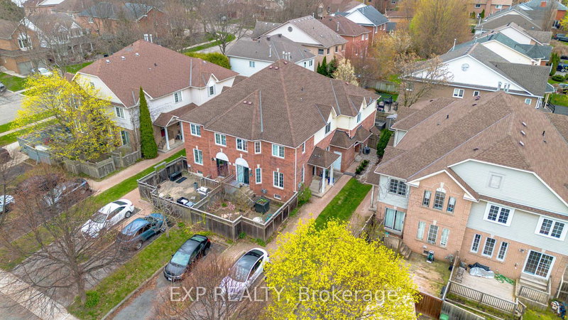 home for sale on 112 Laurendale Avenue