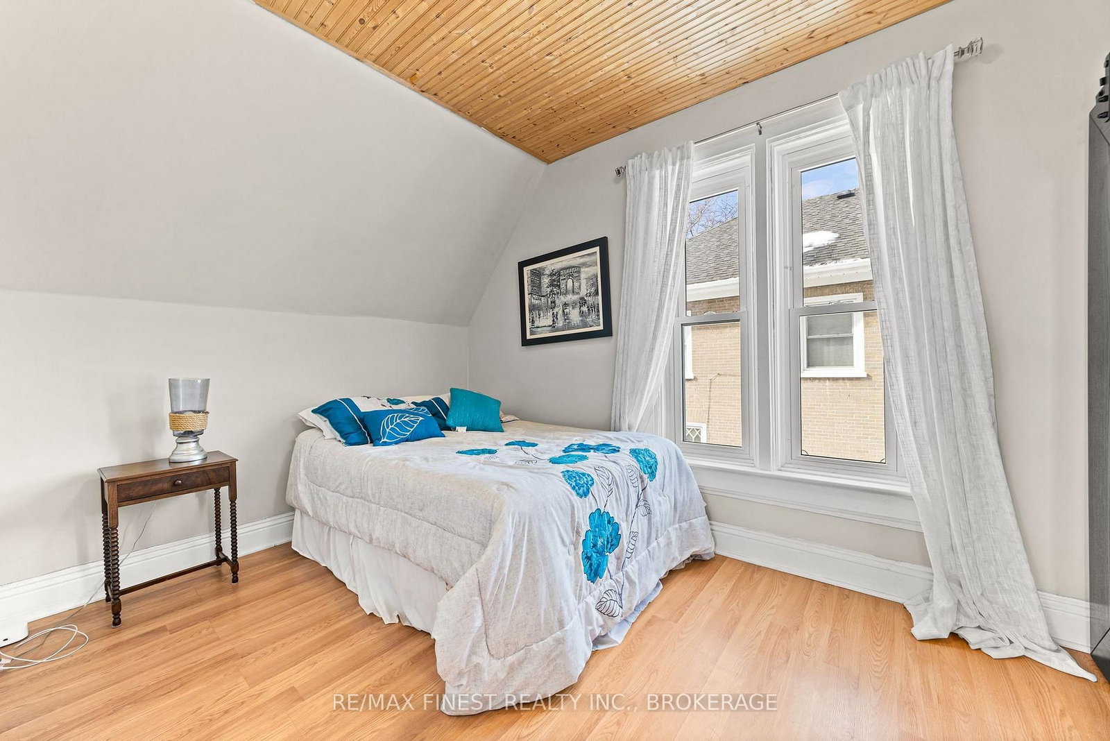21 Centre Street • Prince Edward County, ON photo 22