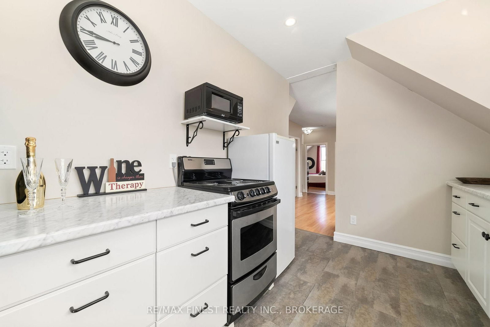 21 Centre Street • Prince Edward County, ON photo 30