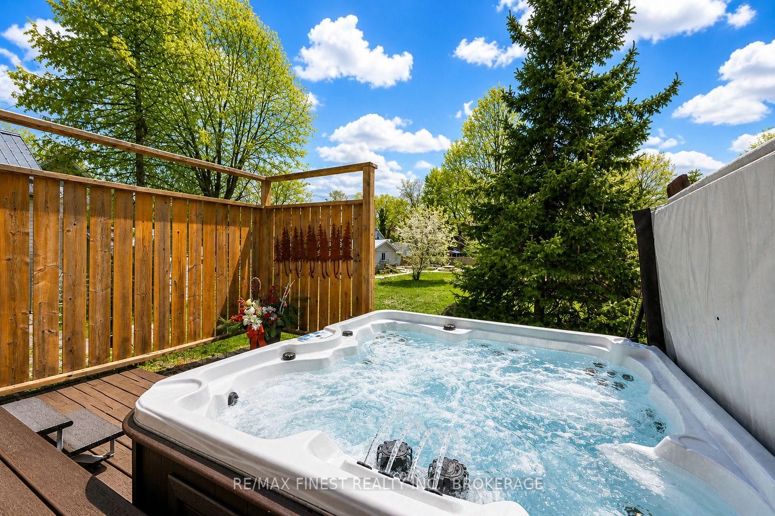 21 Centre Street • Prince Edward County, ON photo 33