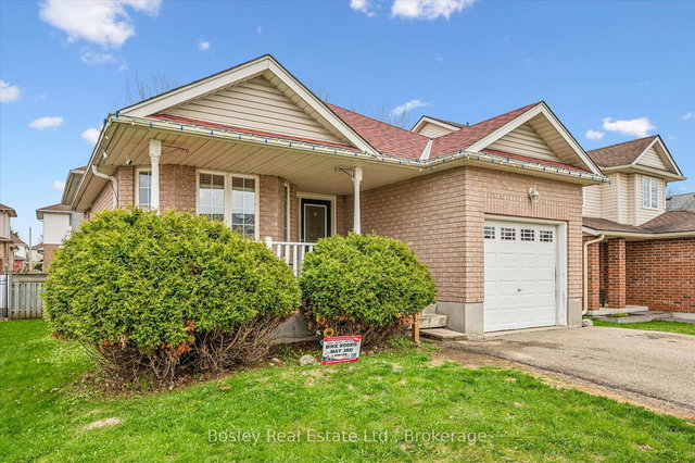 4 Hayward Crescent