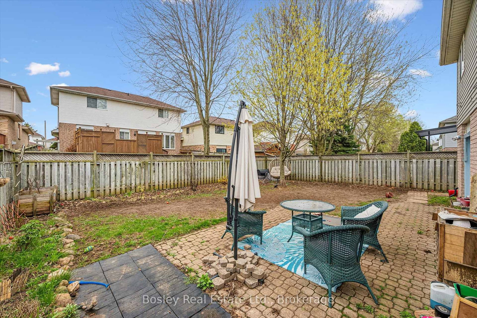 4 Hayward Crescent - Photo 33