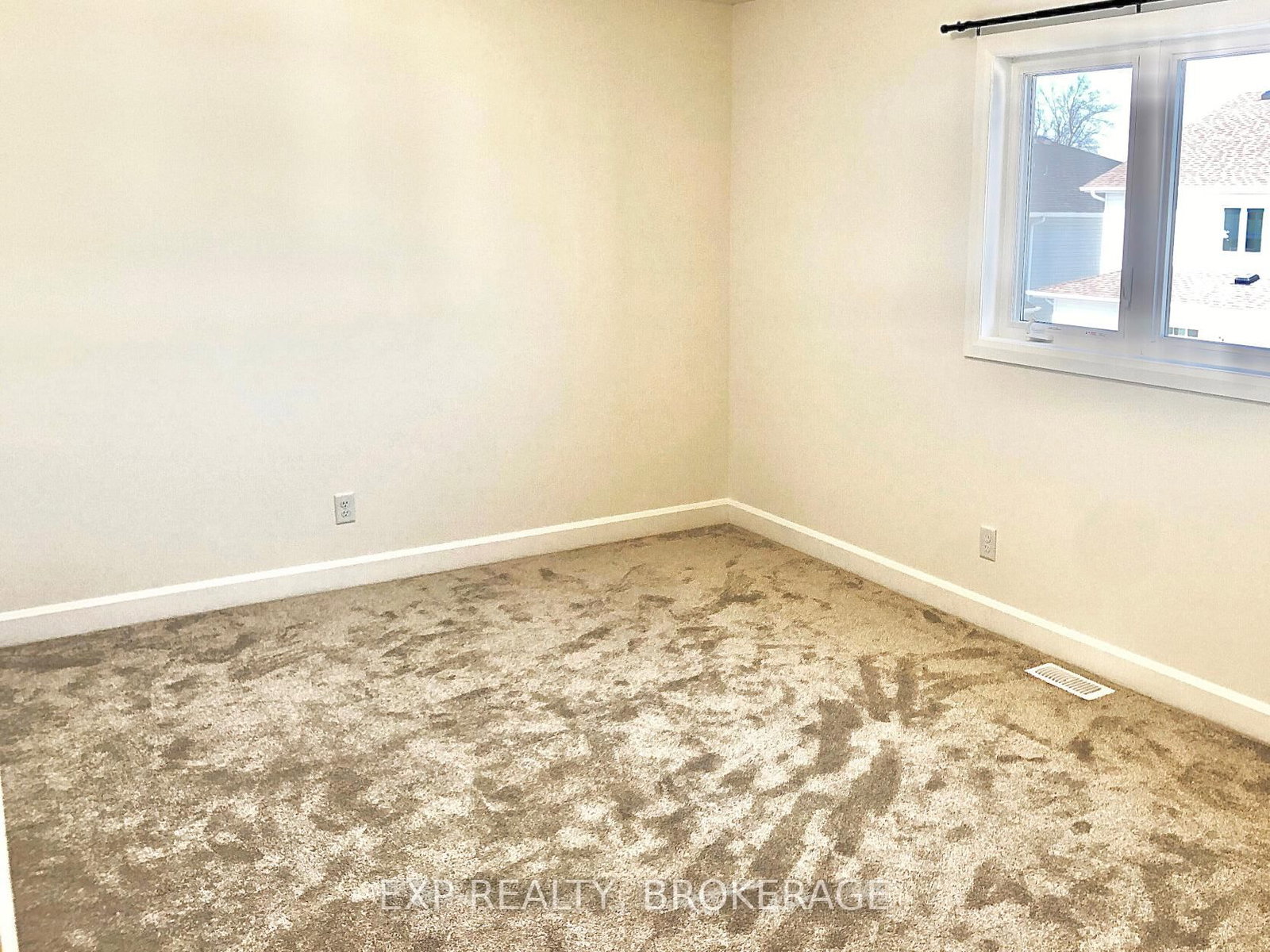 1425 SUMMER Street • Kingston, ON photo 14