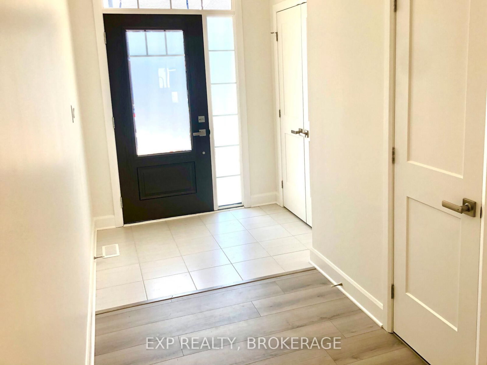 1425 SUMMER Street • Kingston, ON photo 2