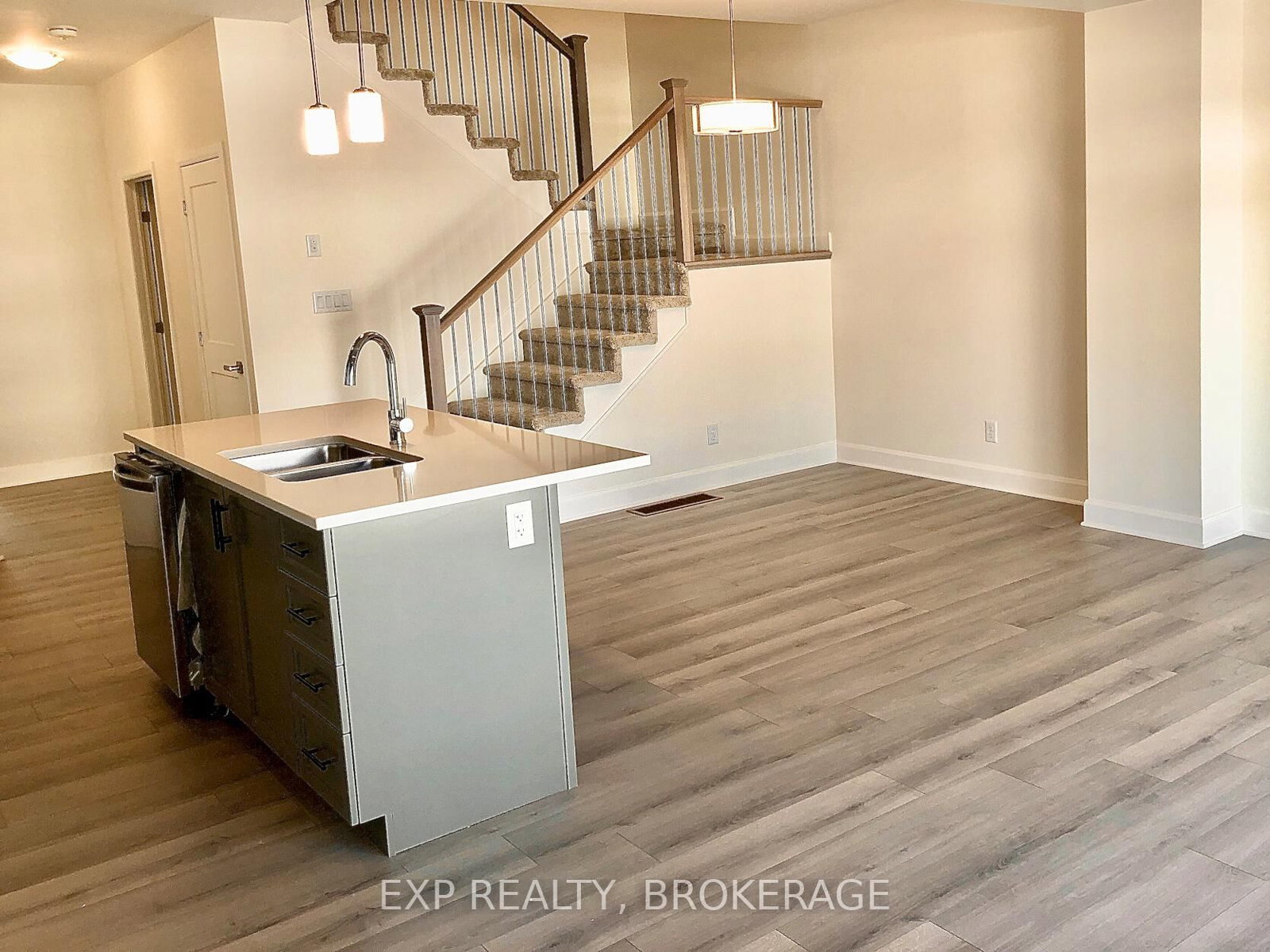 1425 SUMMER Street • Kingston, ON photo 6