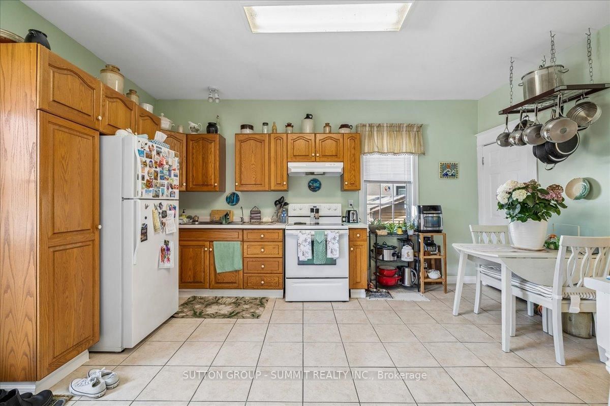 155 1/2 Lake Street • St. Catharines, ON photo 19