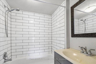 155 1/2 Lake Street • St. Catharines, ON photo 5