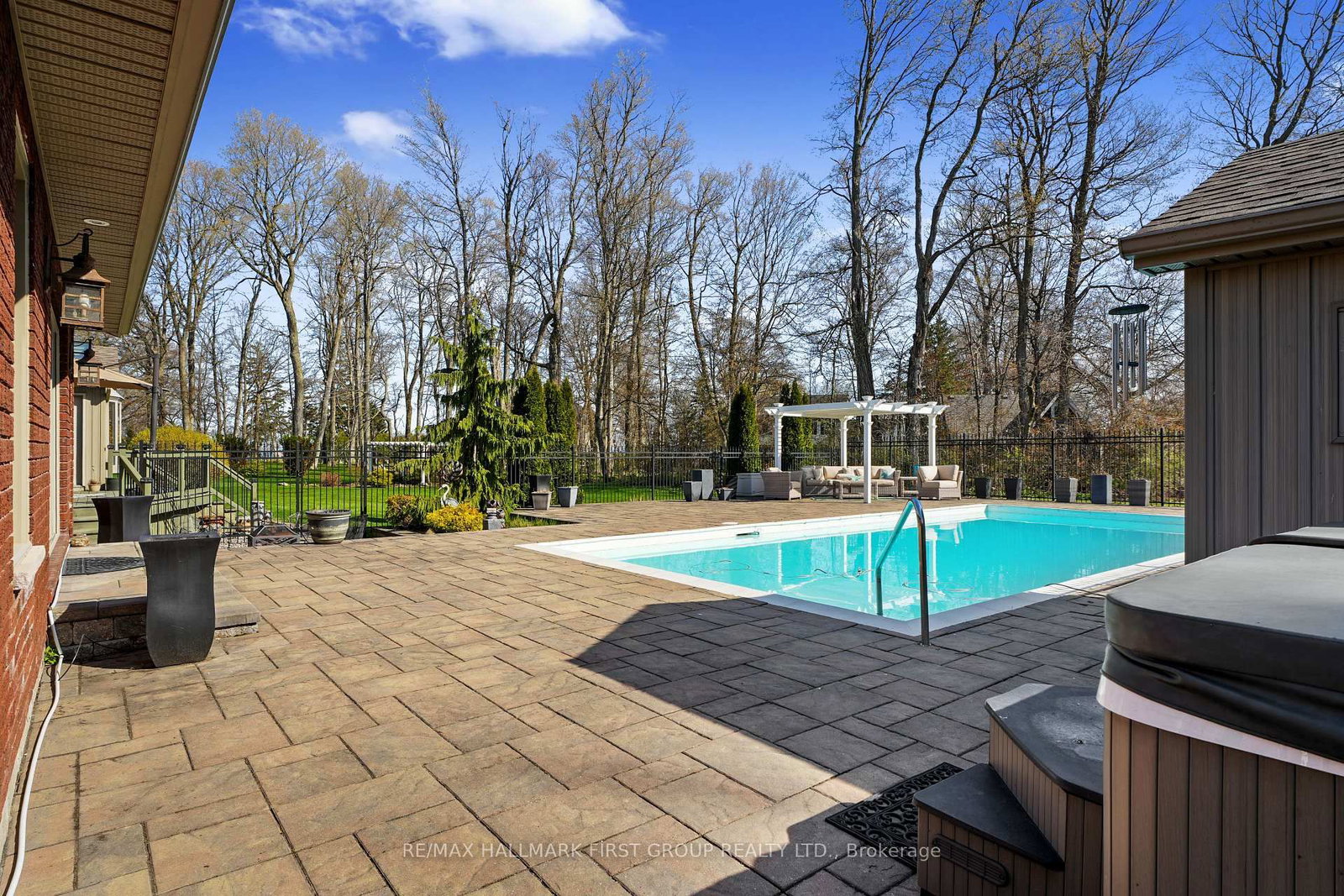 3 Hamilton Court • Cobourg, ON photo 42