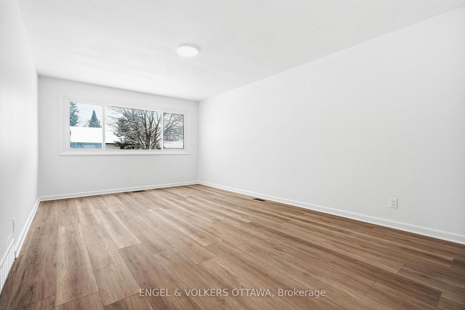 896 Pinewood Crescent, Unit 1 - Photo 6