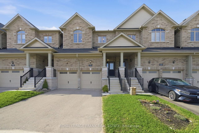 15 Highlands Boulevard