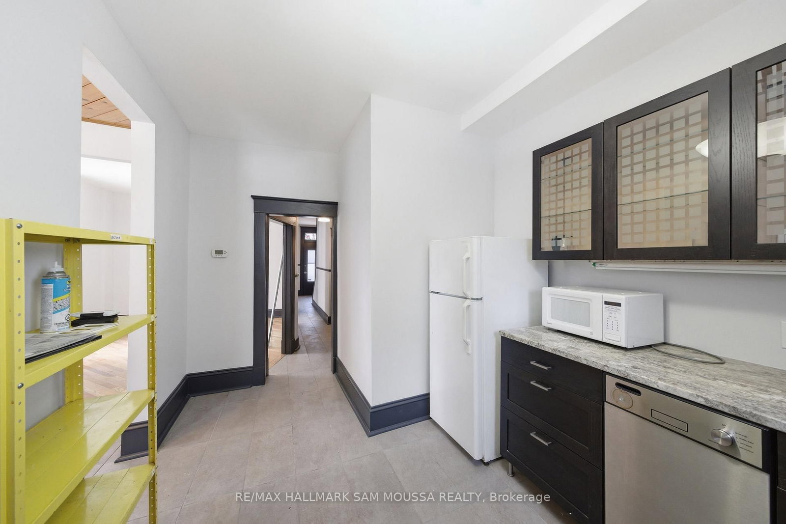 79 Hinton Avenue N - Photo 16
