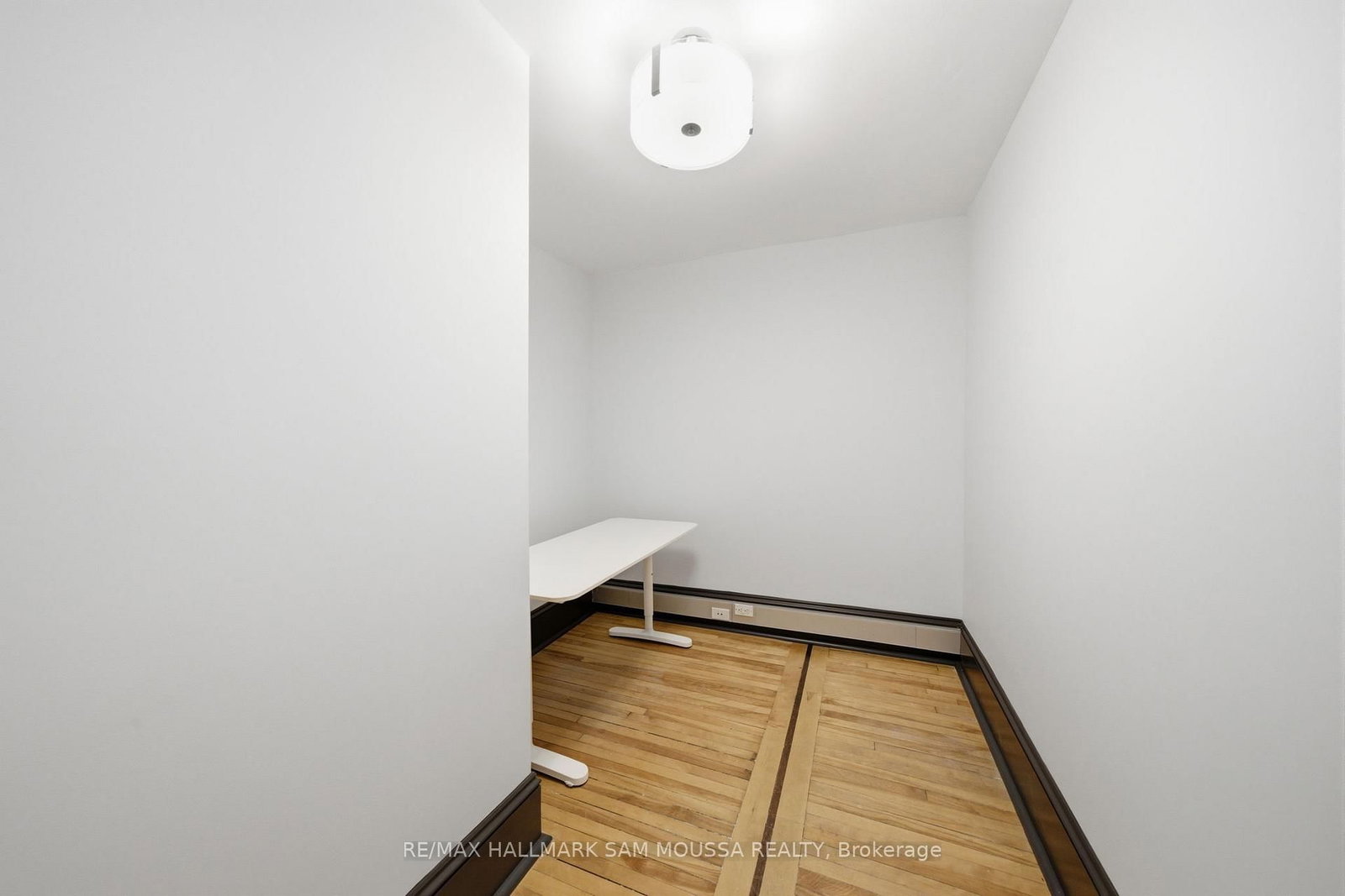 79 Hinton Avenue N - Photo 26