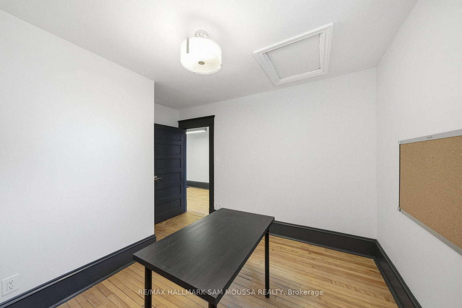 79 Hinton Avenue N - Photo 29