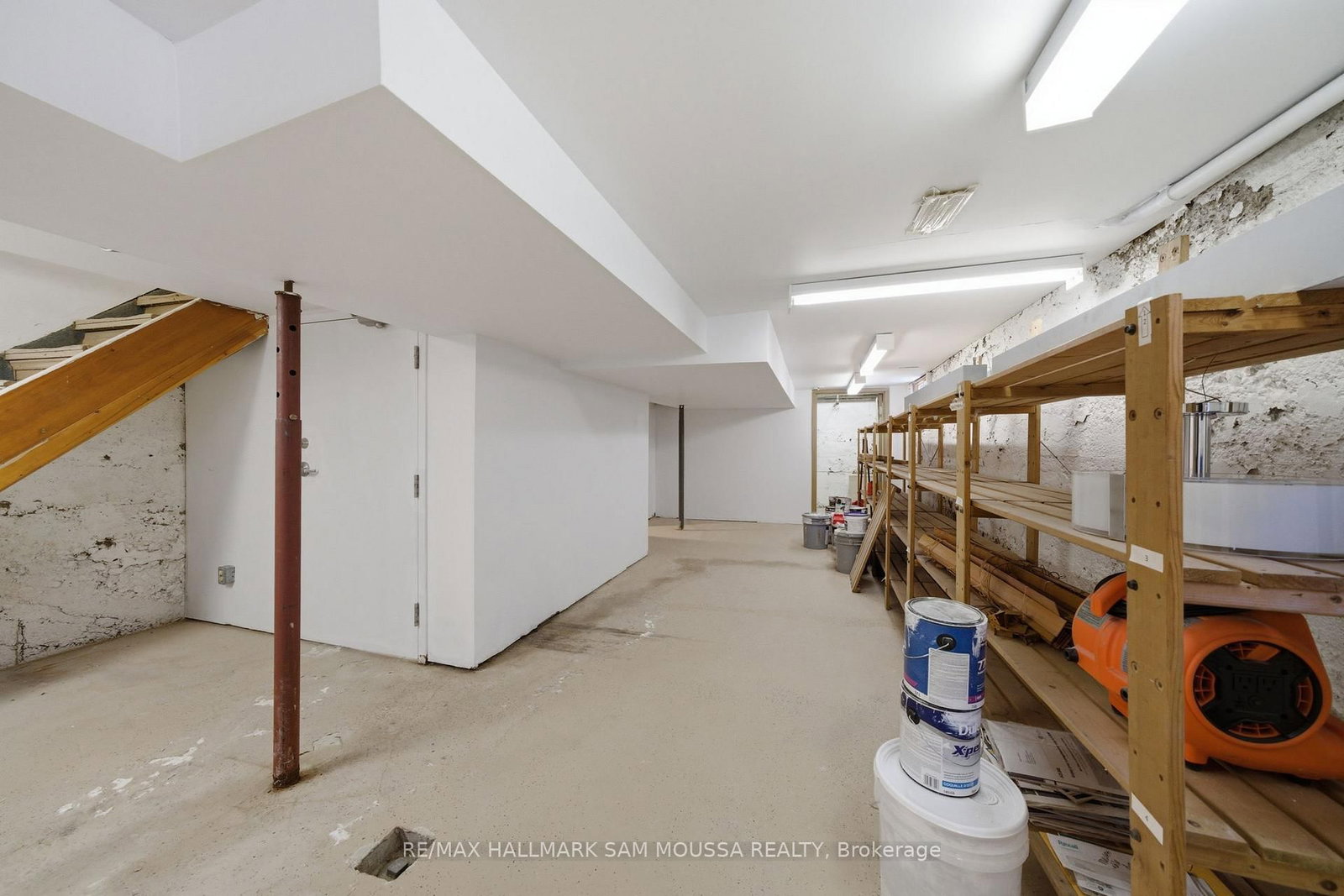 79 Hinton Avenue N - Photo 34