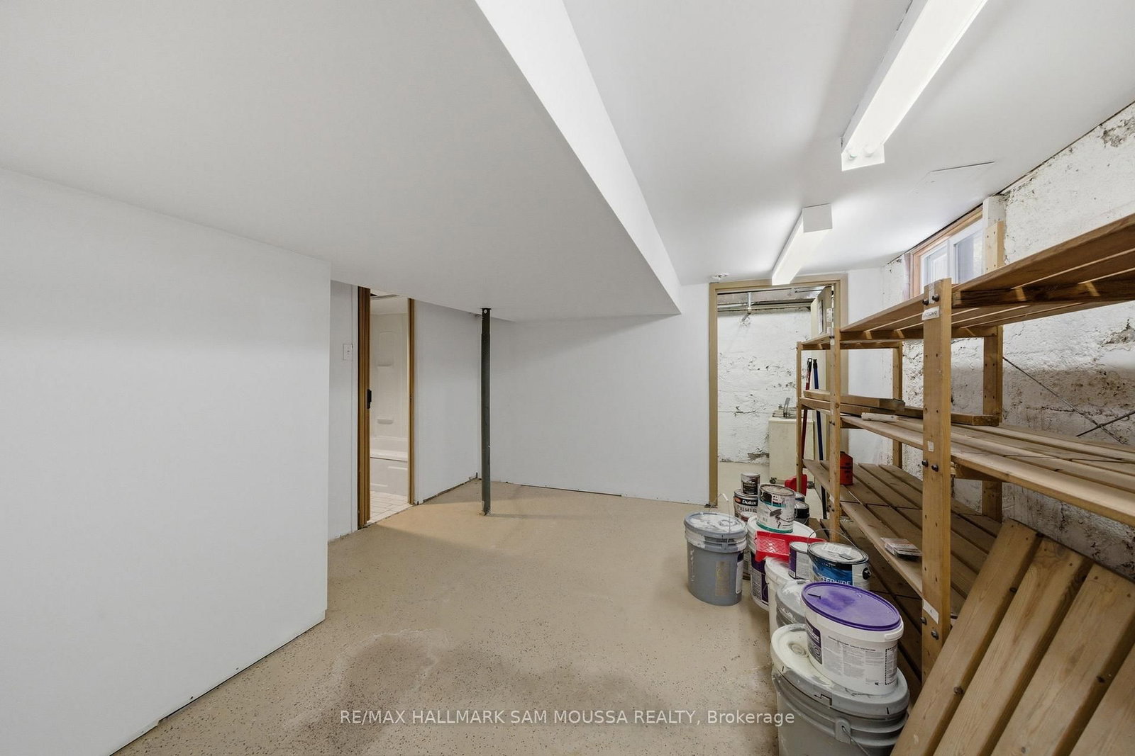 79 Hinton Avenue N - Photo 35