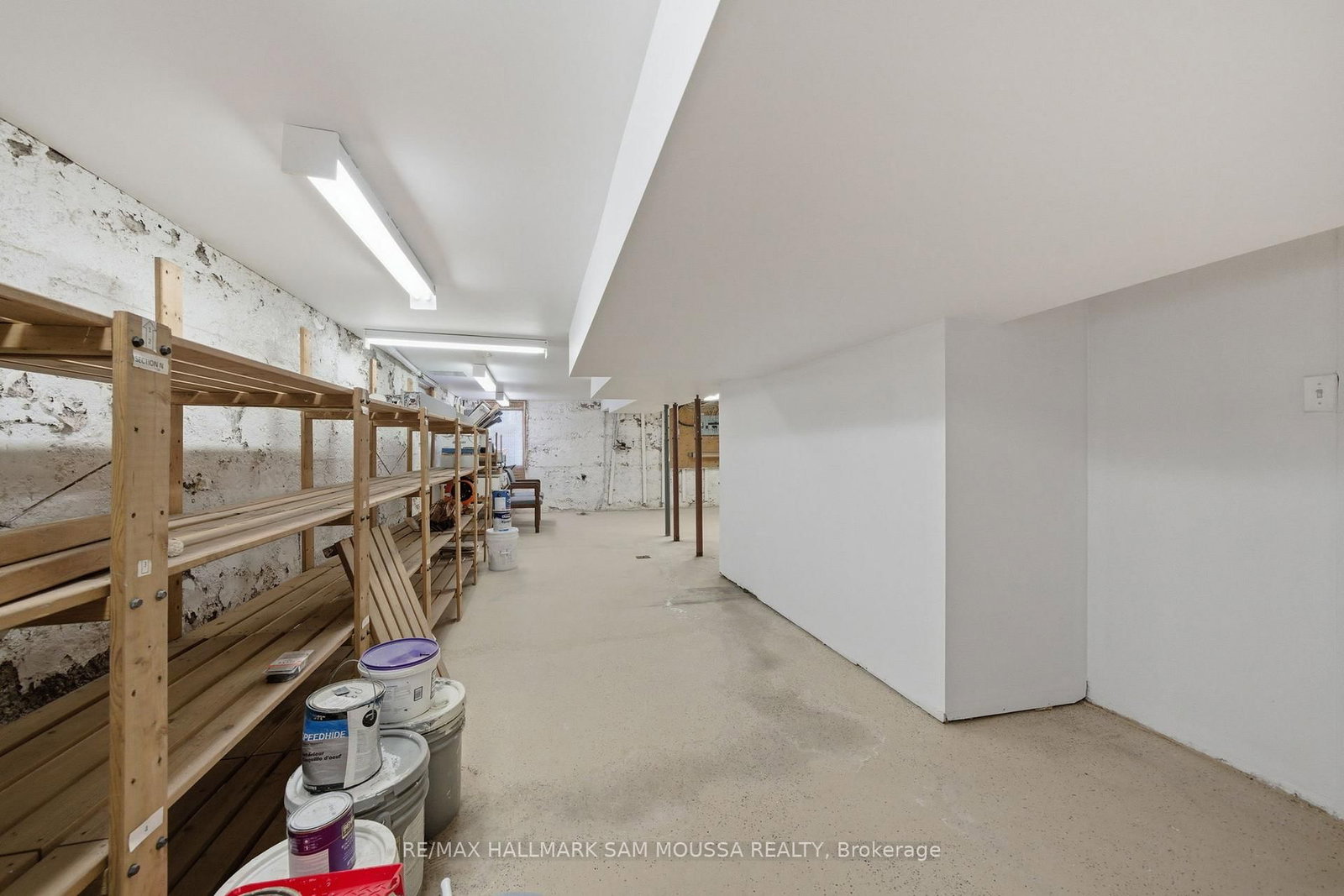 79 Hinton Avenue N - Photo 36