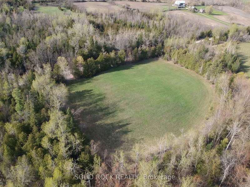 home for sale on 3643 10th line East null