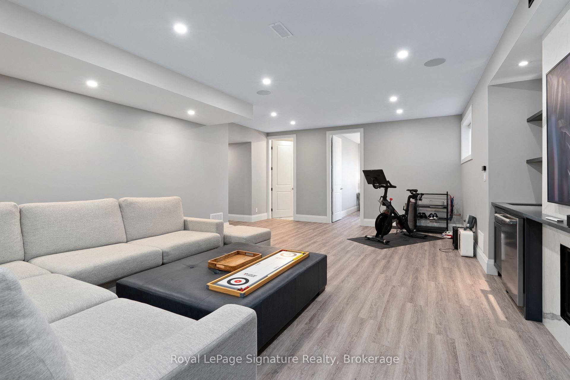110 Cattail Crescent