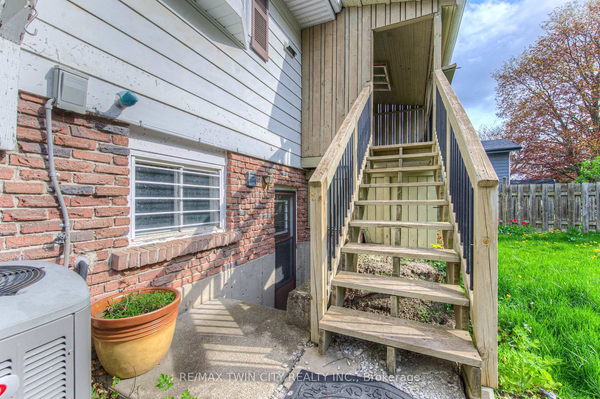 18 GILSTON Parkway