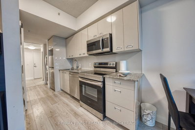Unit 522 — 652 Princess Street — more photos