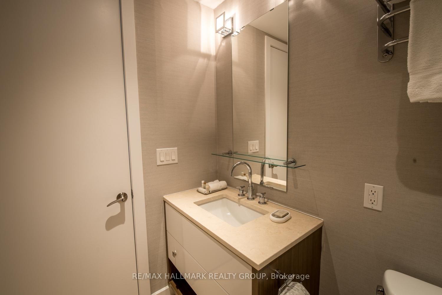 300 Lisgar Street, Unit 1203 - Photo 8