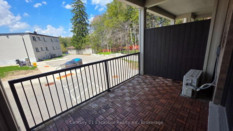4B - 360 Queen Street E