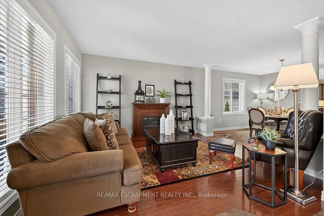 25 Southwood Cr. Crescent