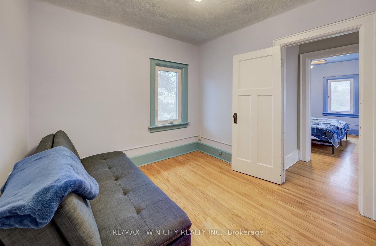 94 Stirling Avenue N - Photo 18