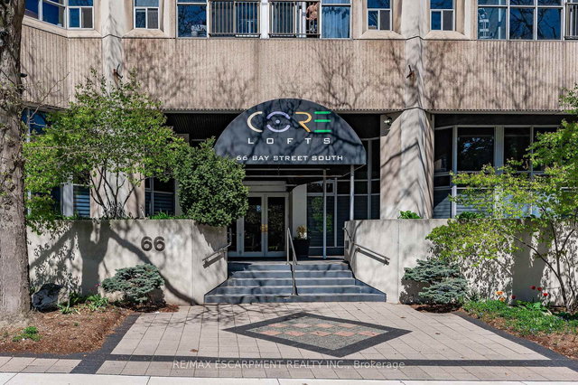 614 - 66 Bay Street S
