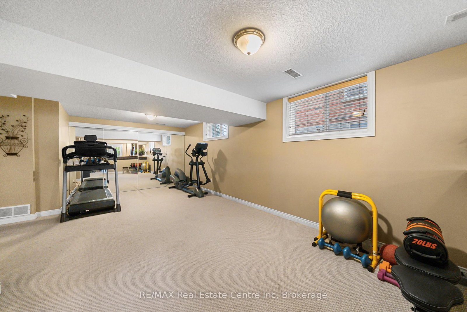 6 Jean Anderson Crescent - Photo 38