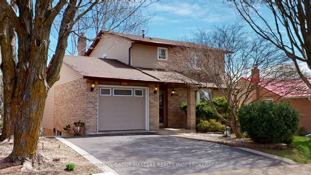 896 Nottinghill Avenue