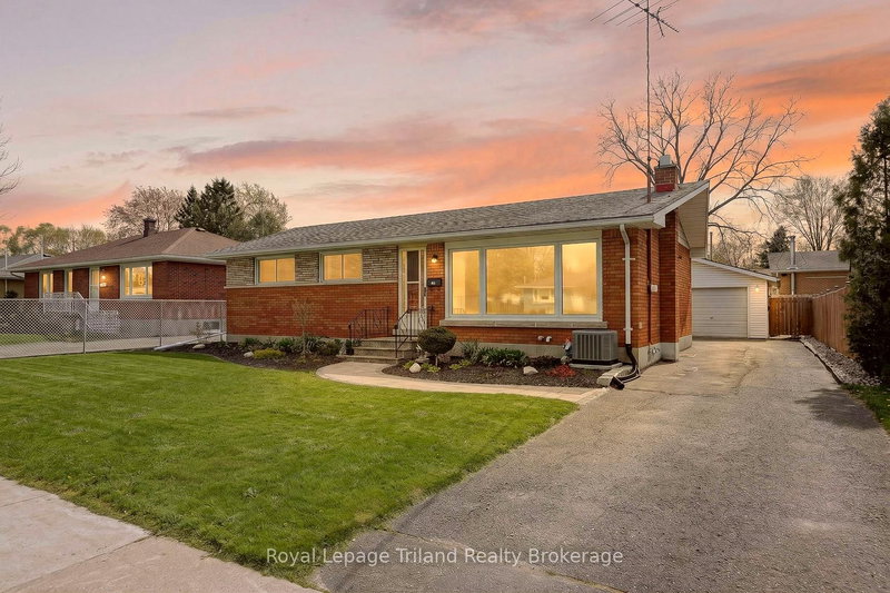 home for sale on 261 Springbank Avenue N