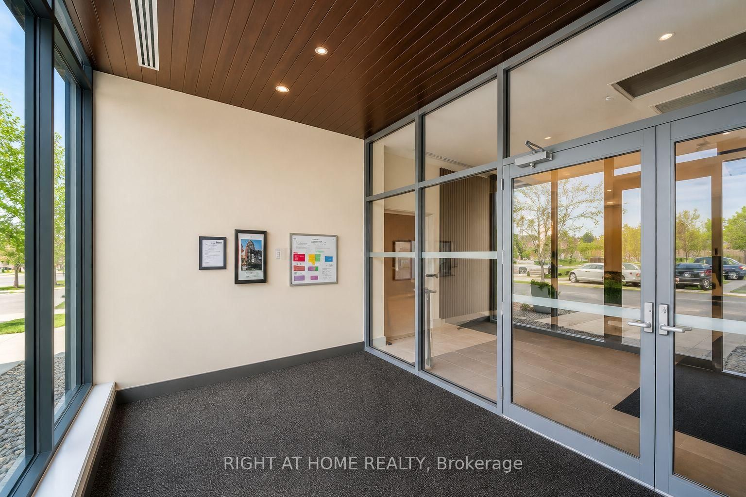 741 king Street W, Unit 101 - Photo 3