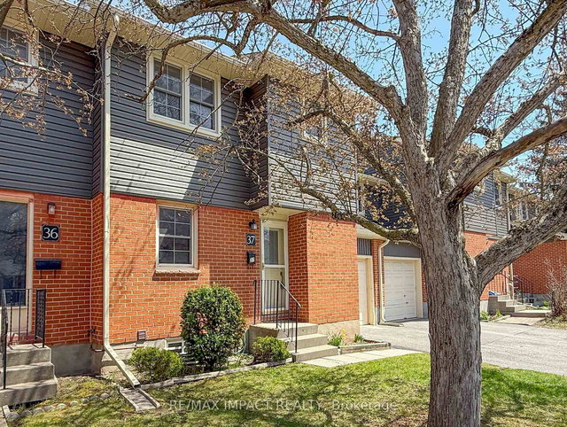 37 - 19 Macpherson Avenue