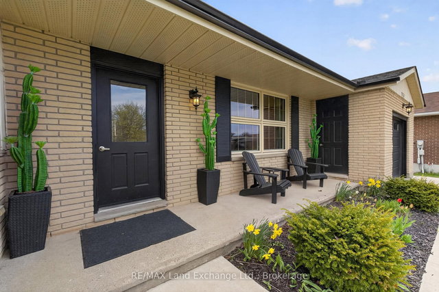 752 Palmateer Drive