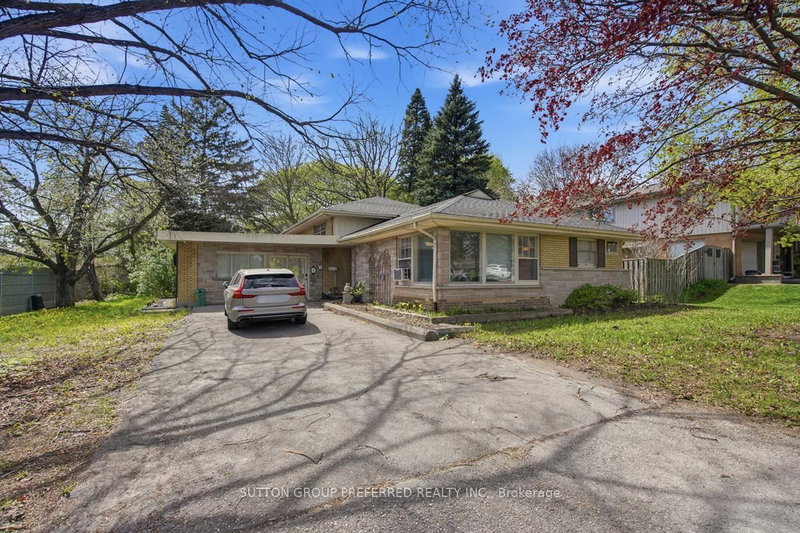 home for sale on 2 Ruskin Court