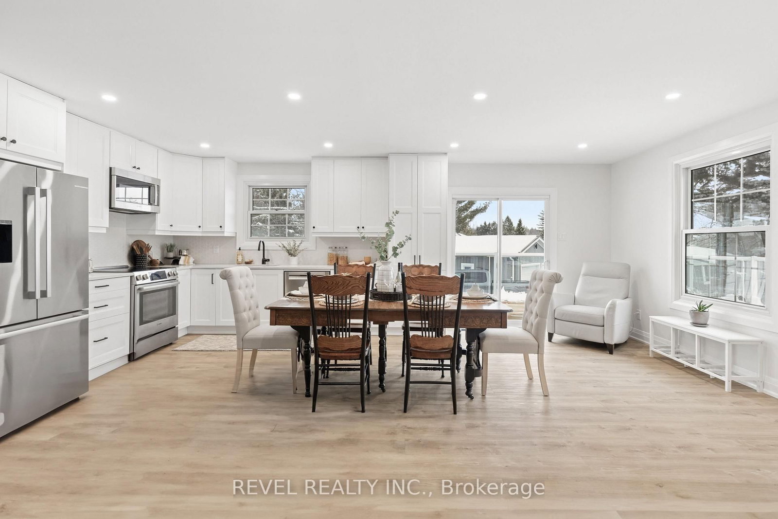 13 Pirates Glen Drive • Trent Lakes, ON photo 8