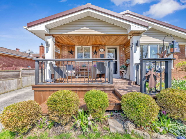 14 Alayne Crescent