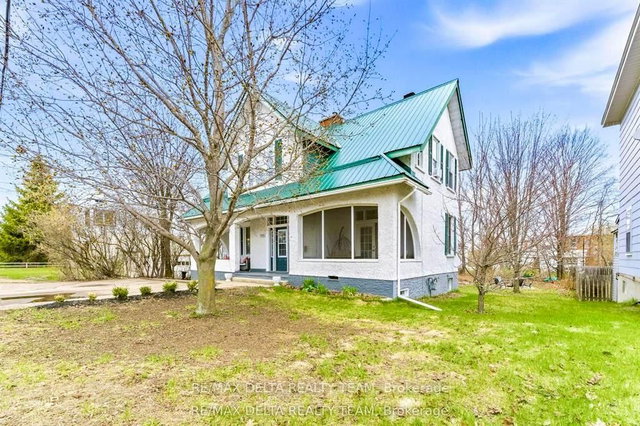 703 Front Street N