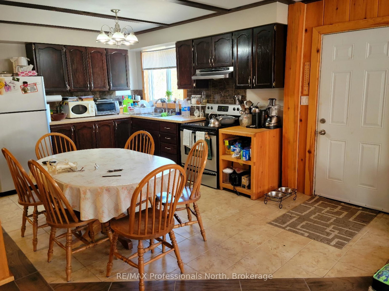 3944 CHETWYND Road • Kearney, ON photo 12