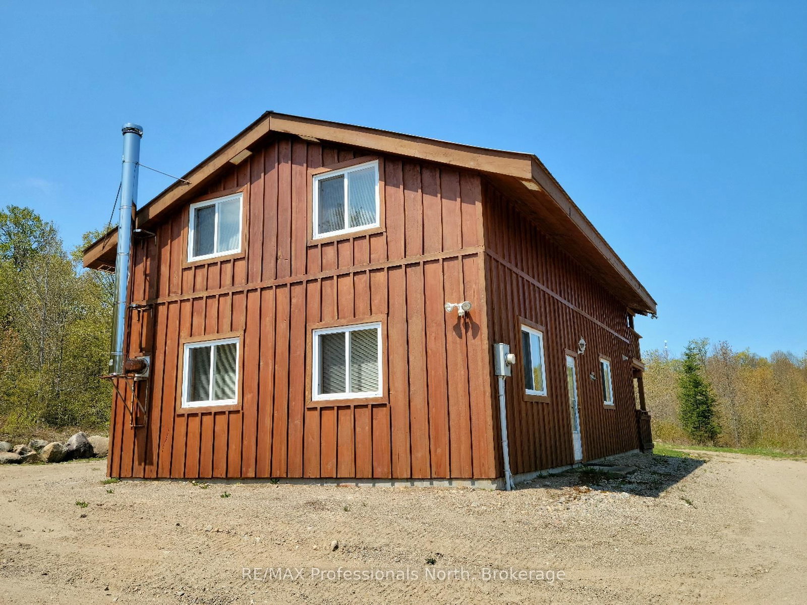 3944 CHETWYND Road • Kearney, ON photo 5