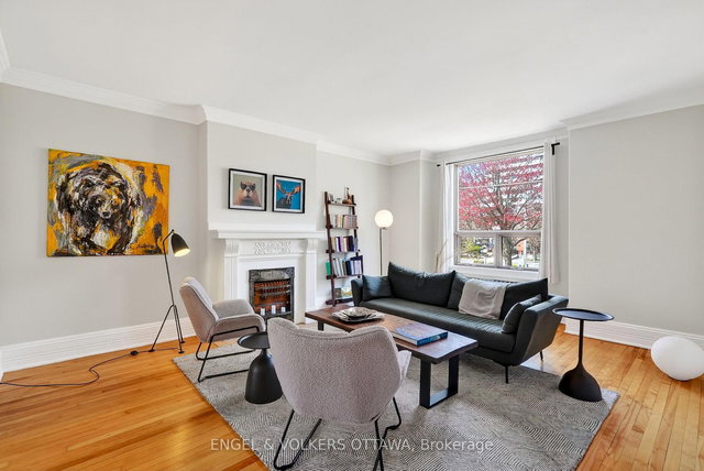 2 - 120 Lewis Street
