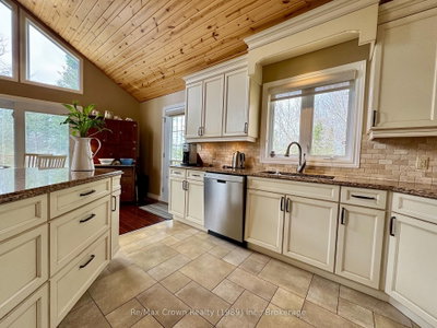 181 North Shore Drive • Parry Sound Remote Area, ON photo 9