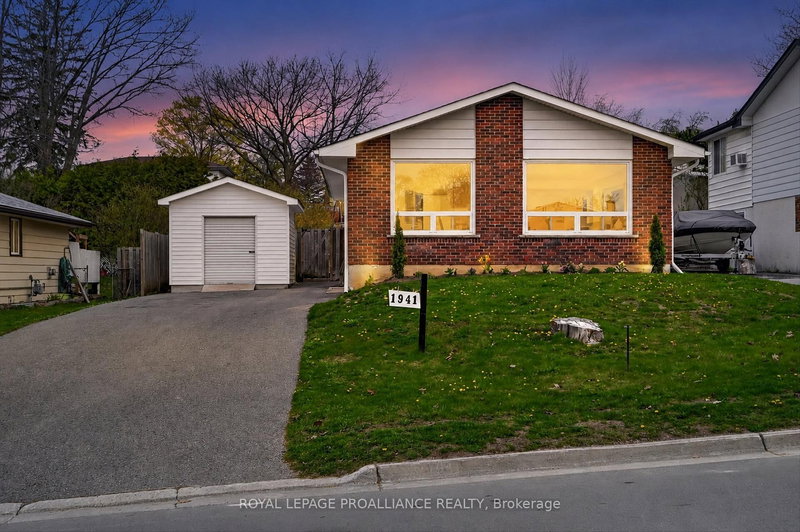 home for sale on 1941 Croftdale Crescent